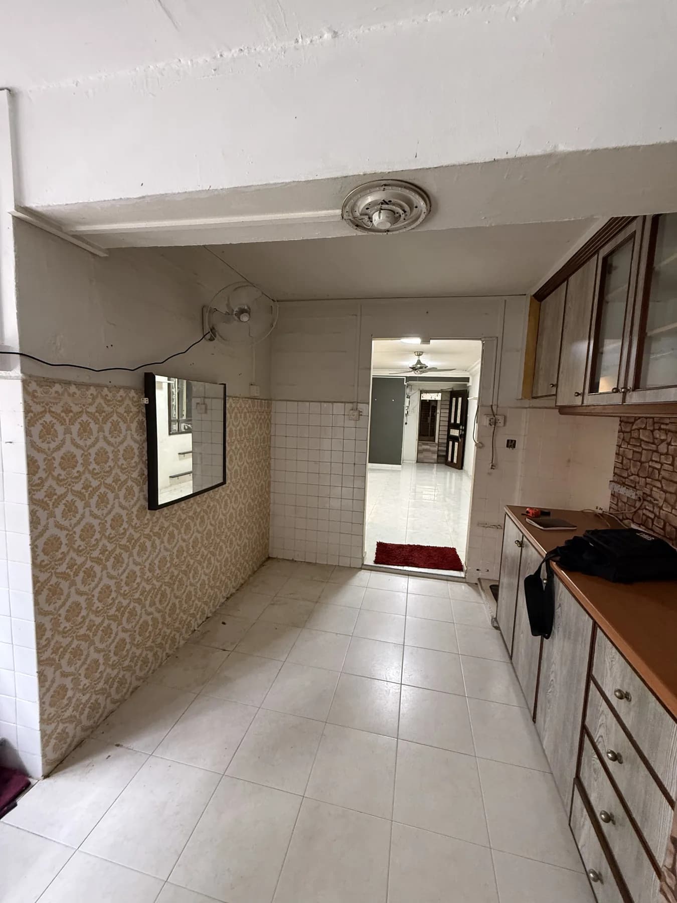 Original Teban Gardens kitchen before renovation