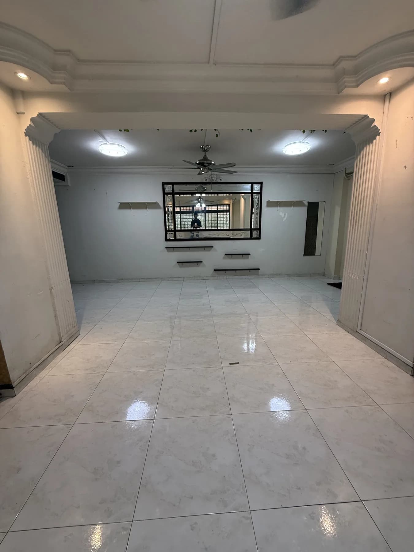 Living and dining room before renovation